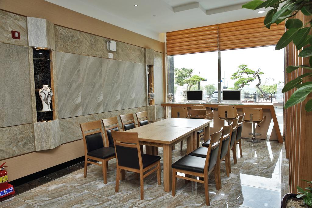 Arisu Gyeongju Hotel Exterior foto
